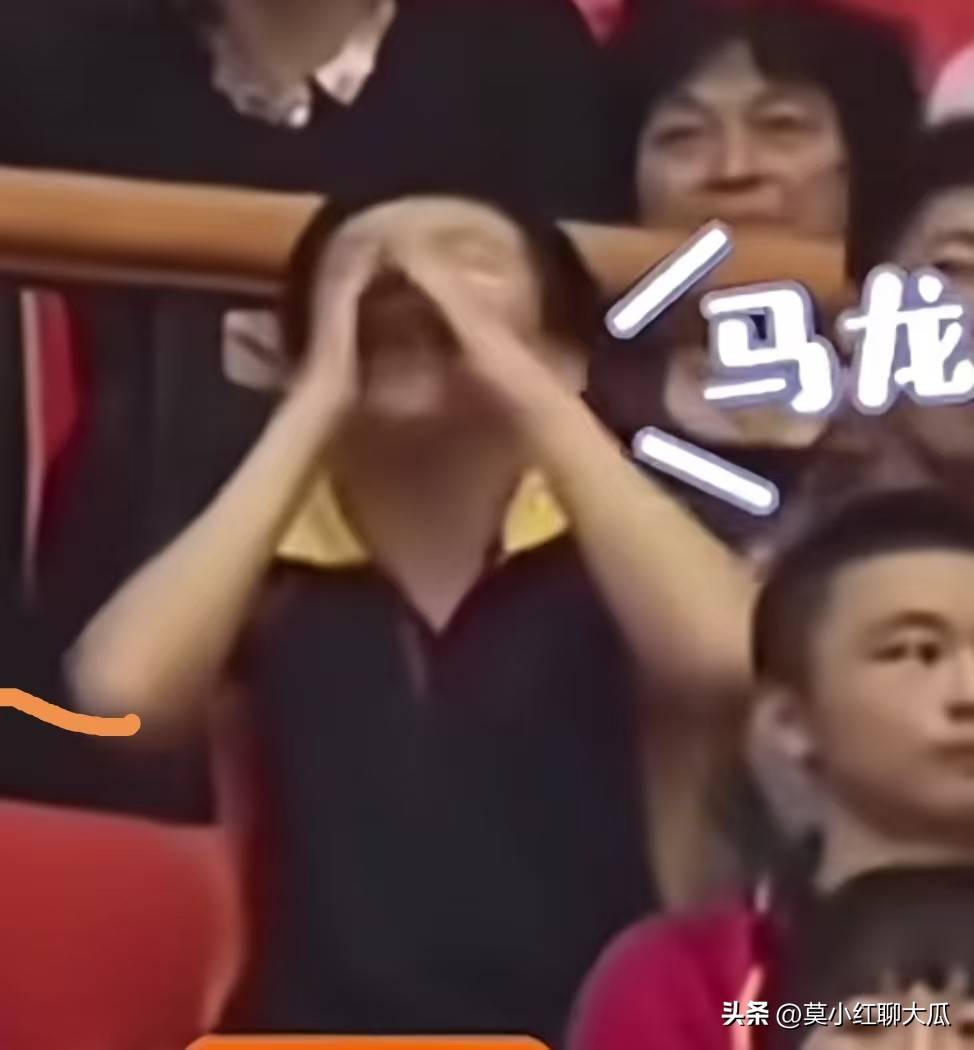 伊朗队为荣耀拼搏,意气风发 伊朗队为荣耀拼搏,意气风发