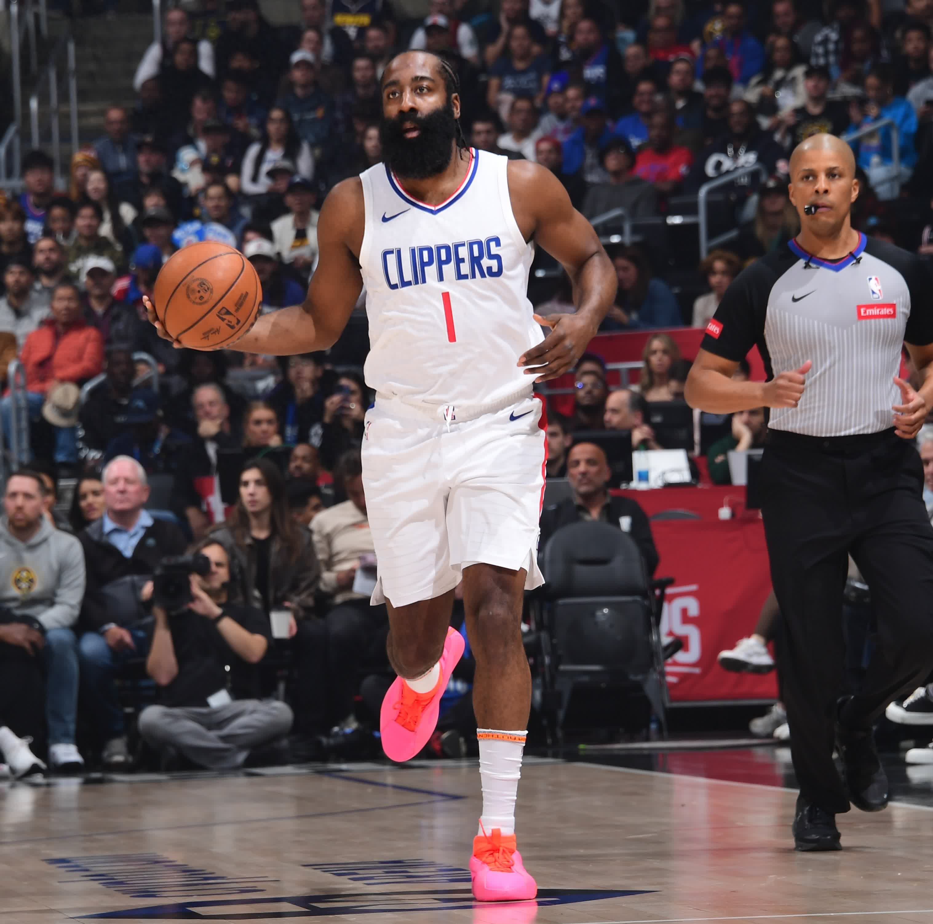 小斯靠单核带队火箭扩大连胜欲挑战湖人的简单介绍 小斯靠单核带队火箭扩大连胜欲挑战湖人的简单介绍