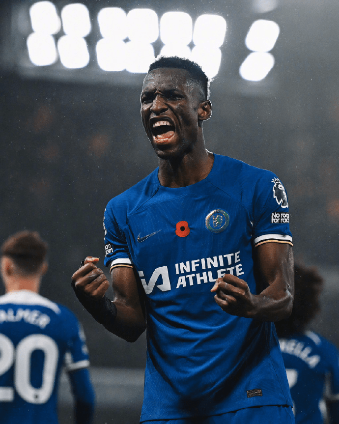 包含非洲联赛:强队崭露头角势不可挡的词条 包含非洲联赛:强队崭露头角势不可挡的词条