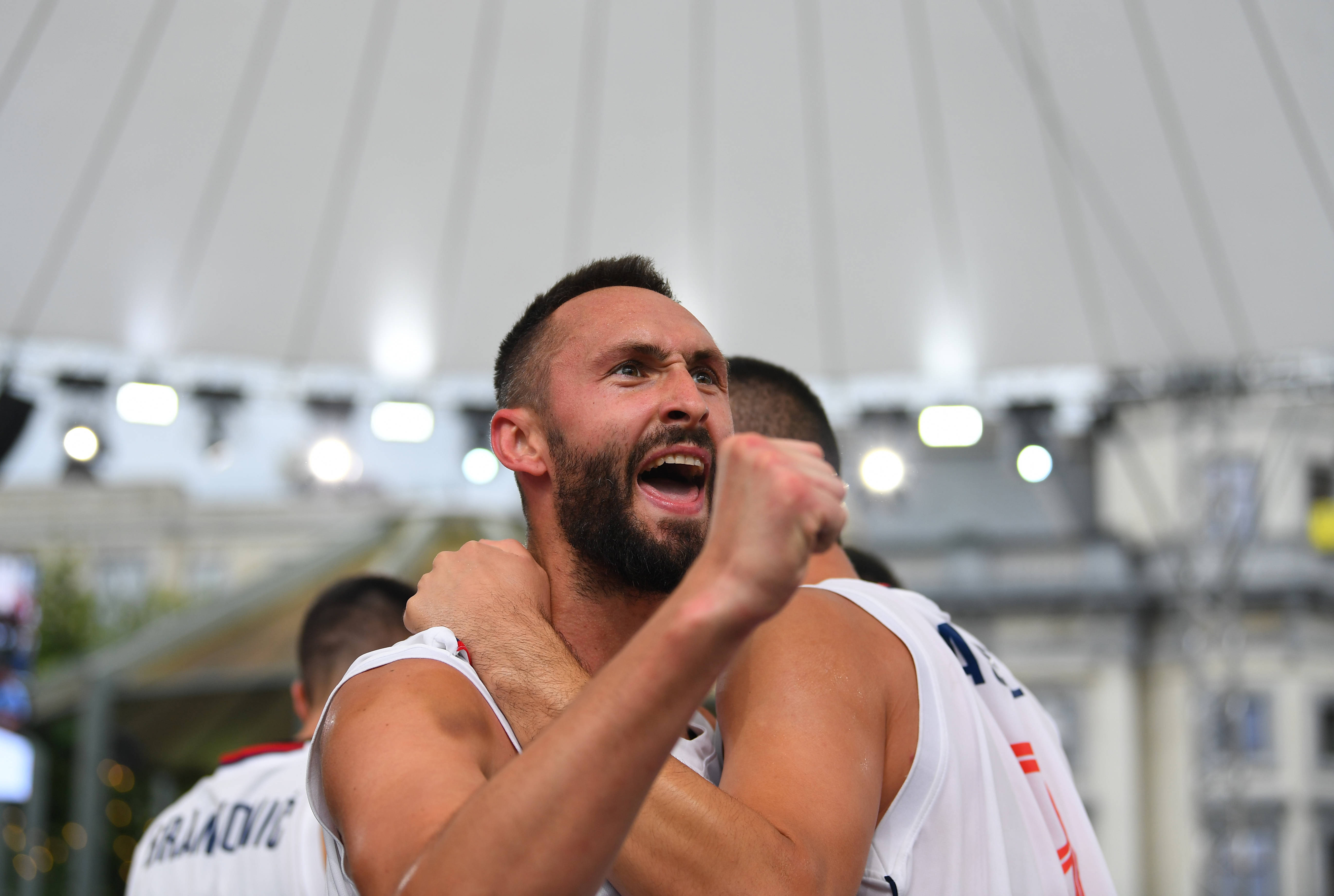 卢森堡队惨胜对手,晋级欧国杯四强 卢森堡队惨胜对手,晋级欧国杯四强