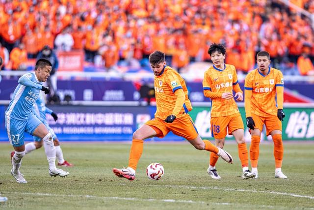 一支中超球队在近期比赛中展现实力 一支中超球队在近期比赛中展现实力