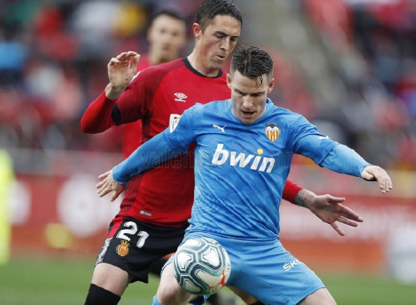 包含格拉纳达意外惨败,梦碎欧冠之路的词条 包含格拉纳达意外惨败,梦碎欧冠之路的词条