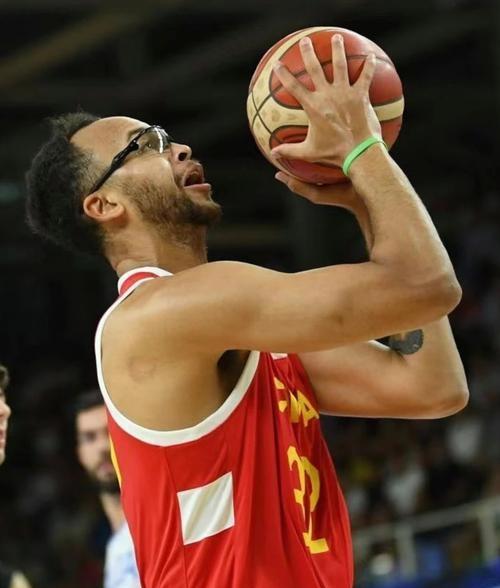 热火队新援表现低迷!遭受批评! 热火队新援表现低迷!遭受批评!