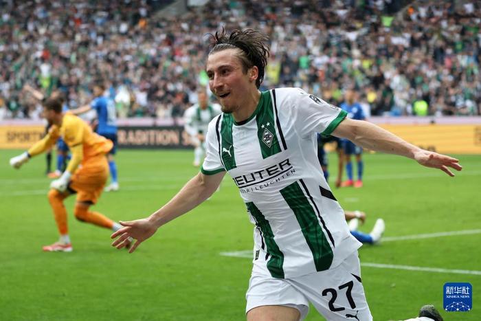 包含门兴格拉德巴赫深谋对抗沙尔克，备战充足的词条