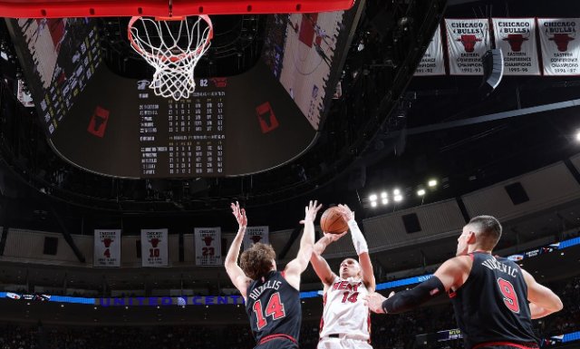 热火激战公牛外线火力全开队员发挥精彩 热火激战公牛外线火力全开队员发挥精彩