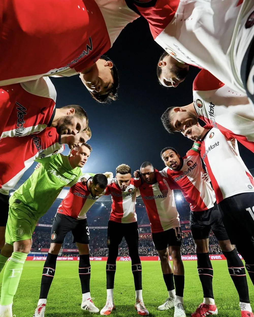 阿贾克斯发威，欧冠竞技烽火再燃的简单介绍