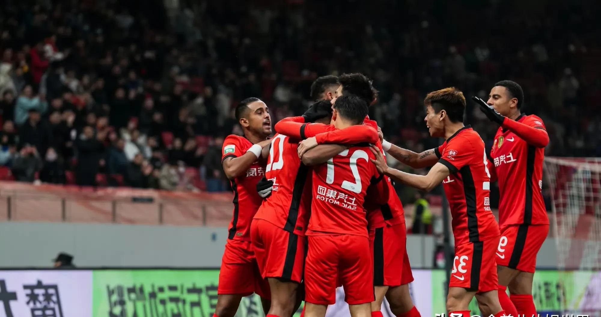 城市征战，中超球员备赛氛围热烈争夺激烈的简单介绍