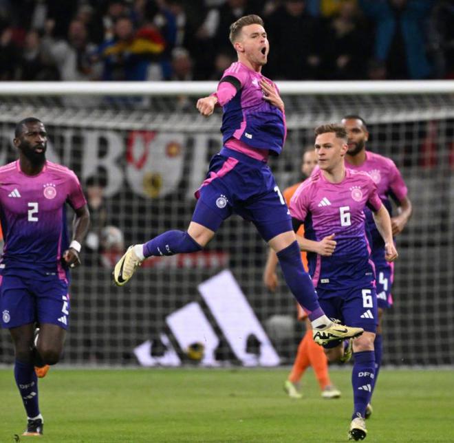 包含德国不敌荷兰,出线希望渐行渐远的词条 包含德国不敌荷兰,出线希望渐行渐远的词条