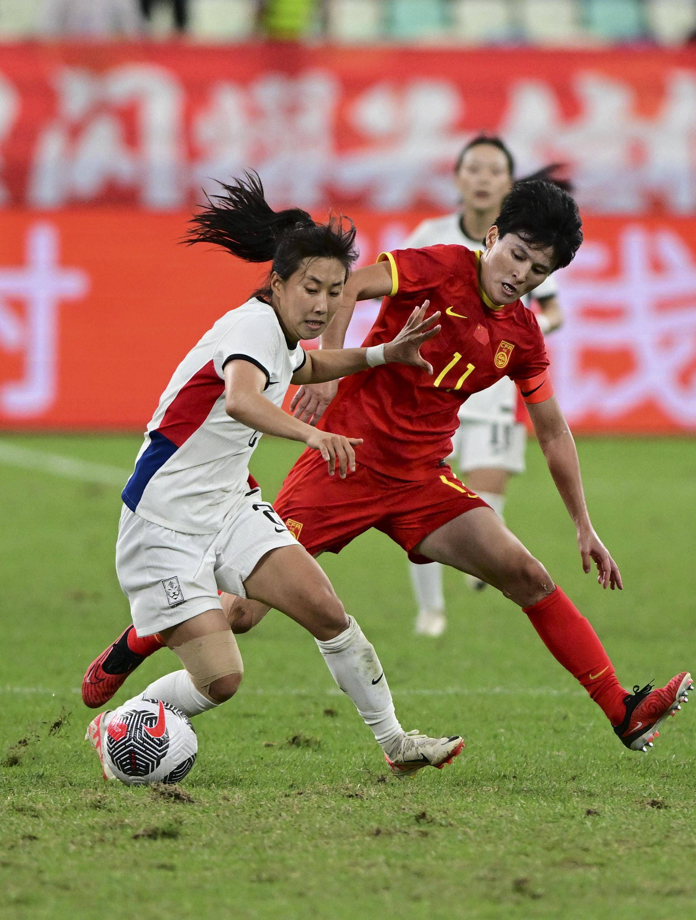 女足比赛引领新潮流，赛场上的风采的简单介绍