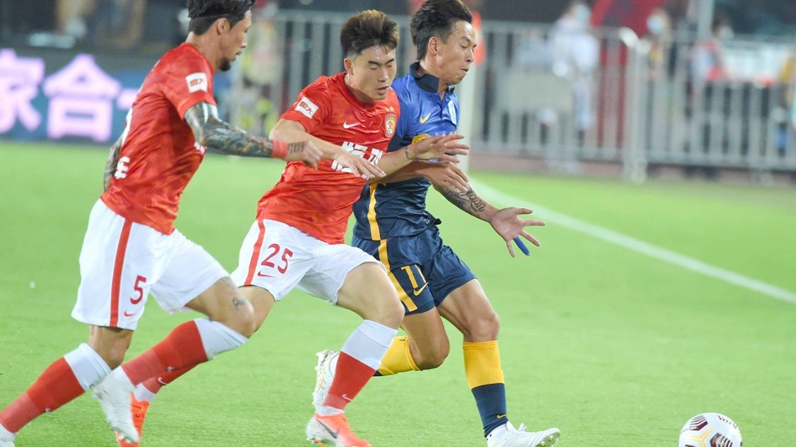 包含广州富力击败对手,球员实力逐渐显现的词条 包含广州富力击败对手,球员实力逐渐显现的词条