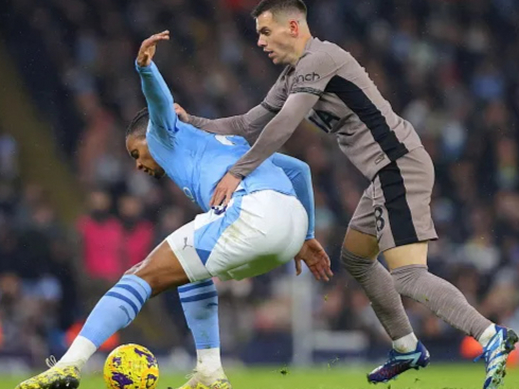 热刺客场憾平埃弗顿,遭遇不胜 热刺客场憾平埃弗顿,遭遇不胜