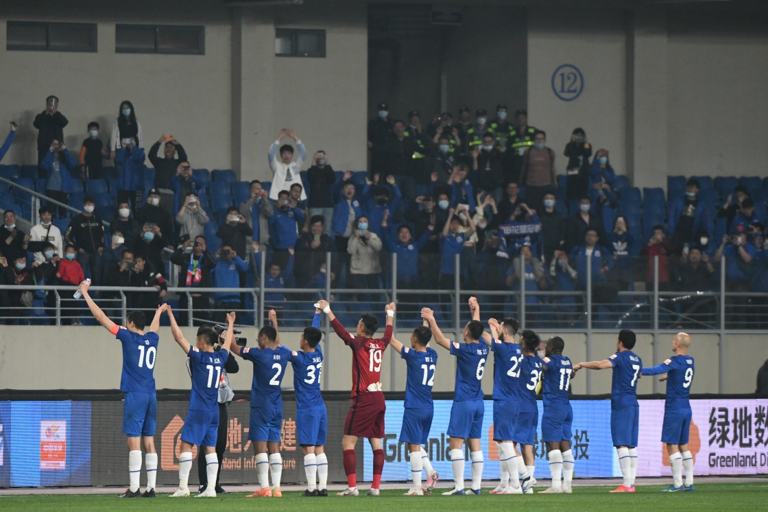 摩士伦遭逢不败,球员士气高涨的简单介绍 摩士伦遭逢不败,球员士气高涨的简单介绍