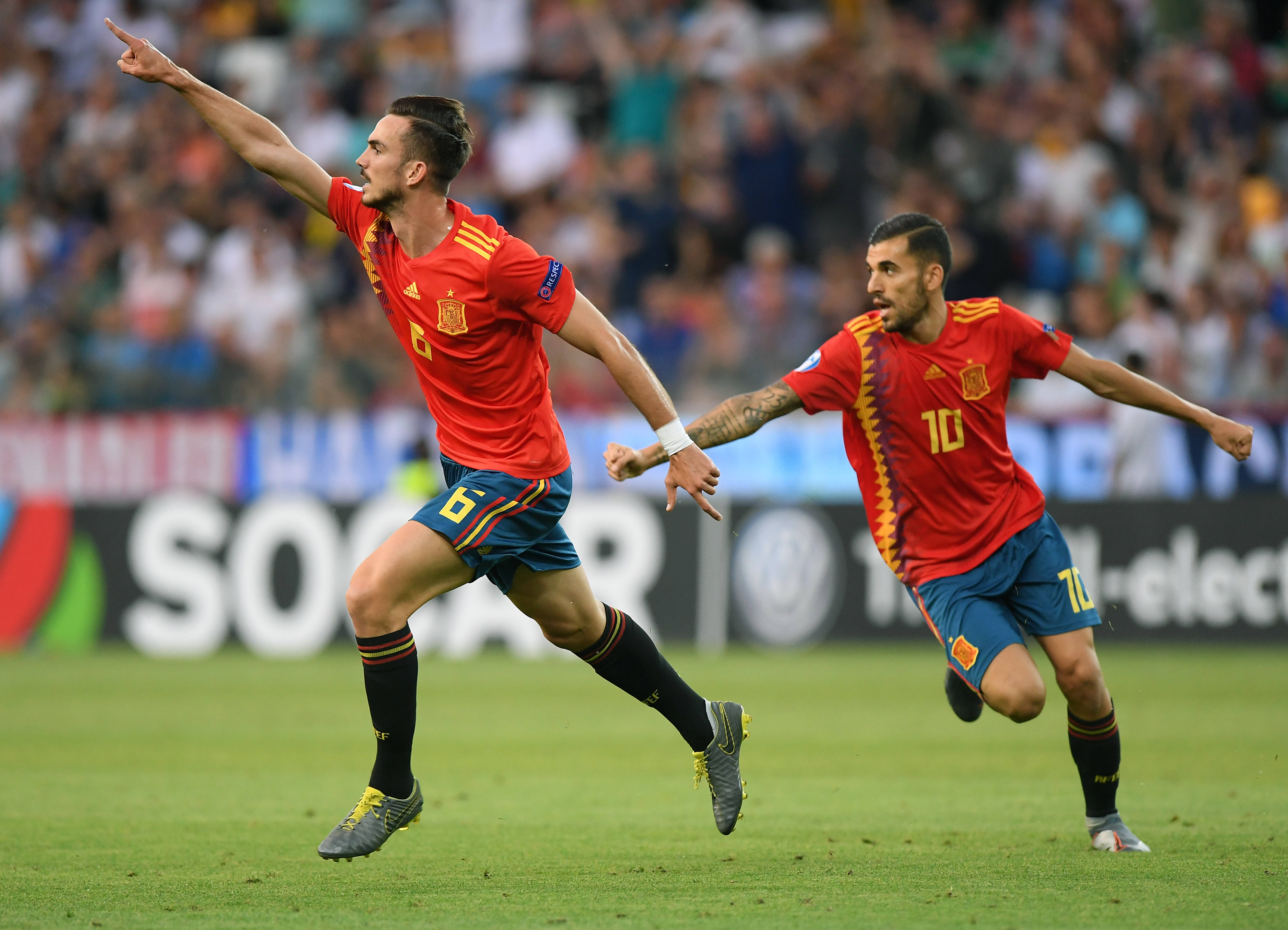 西班牙队主力球员受伤缺席关键比赛 西班牙队主力球员受伤缺席关键比赛