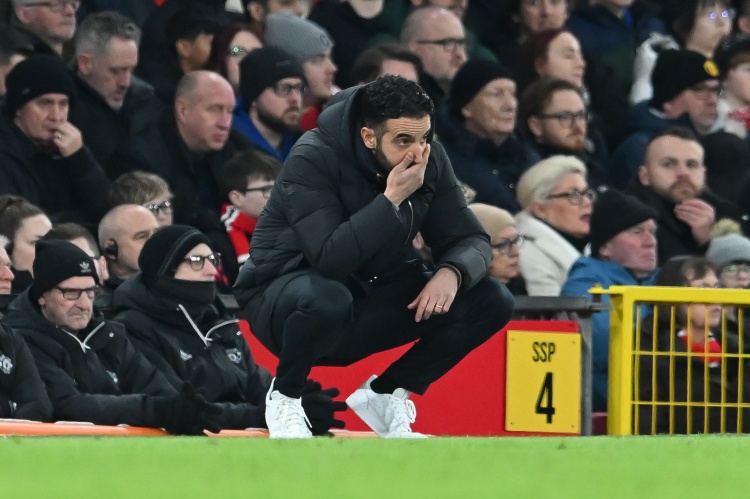 曼联主教练发表感言，呼吁全队团结