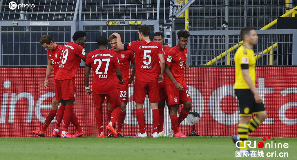 阿尔恰镇守门柱如铁,为多特蒙德稳固阵地 阿尔恰镇守门柱如铁,为多特蒙德稳固阵地