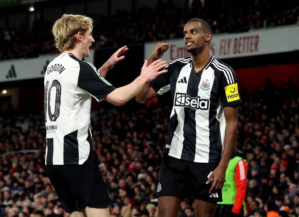 包含莱切斯特城出击曼城,狐狸需要全力应对的词条 包含莱切斯特城出击曼城,狐狸需要全力应对的词条