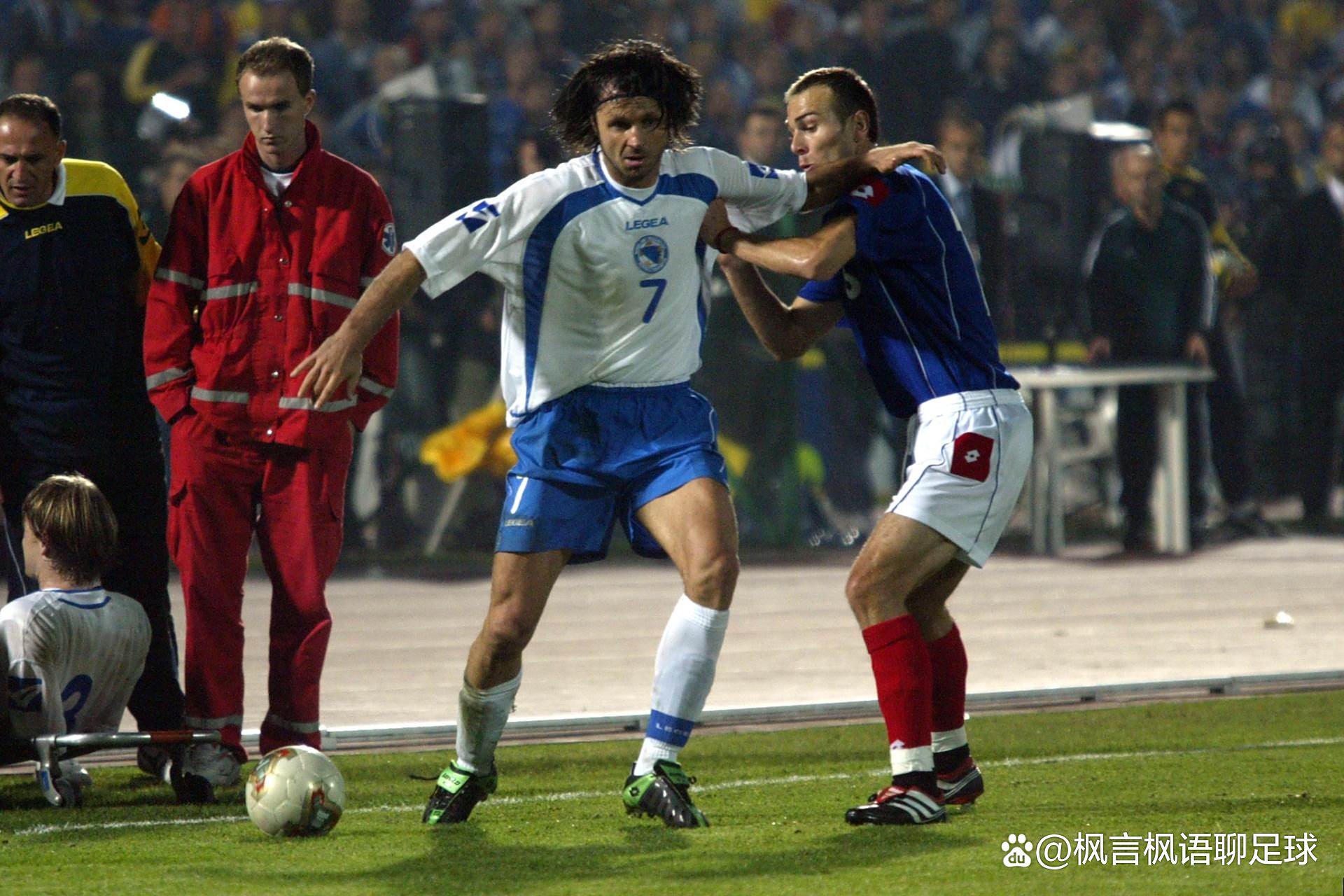 波黑对阵斯洛文尼亚友谊赛,追求胜利 波黑对阵斯洛文尼亚友谊赛,追求胜利