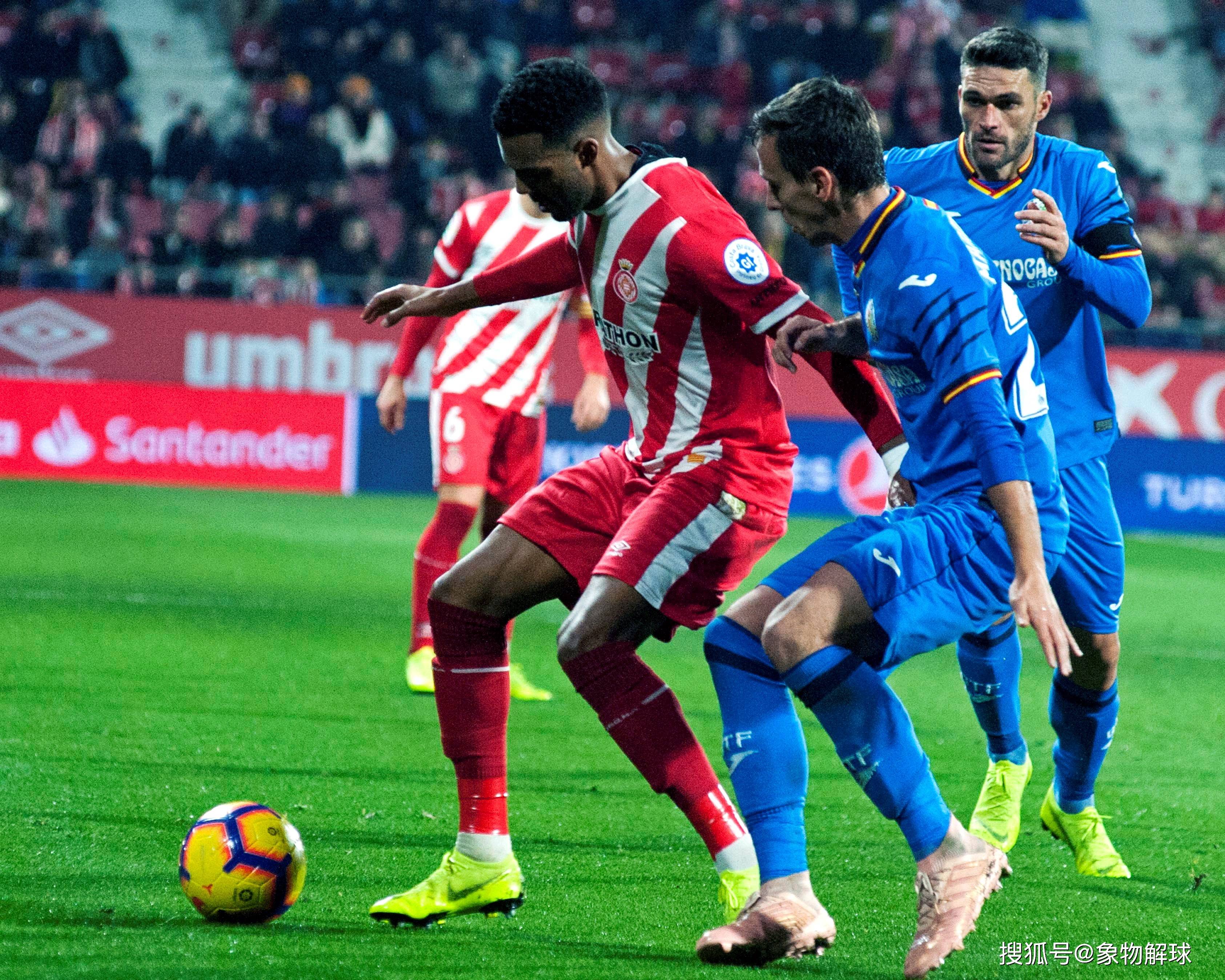 关于南部豪尔维合适的新秀客场战胜赫塔费，取得胜利的信息