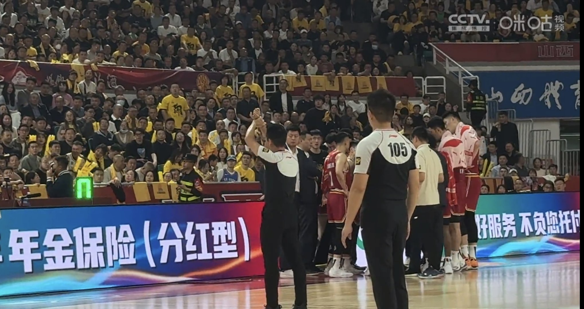 一场激烈对决引发了球迷们的热烈讨论