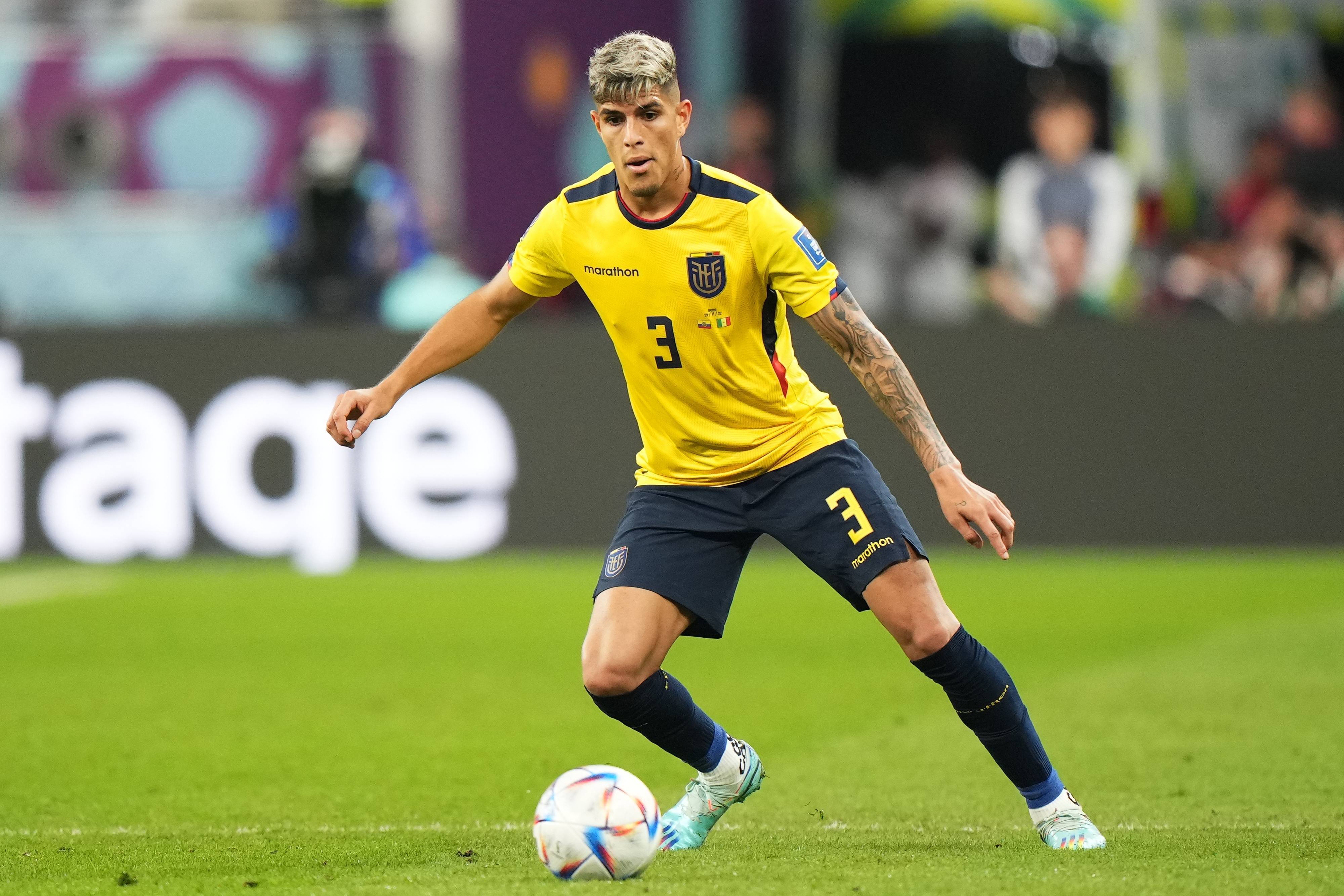 厄瓜多尔队战胜智利队,激动晋级国际杯半决赛! 厄瓜多尔队战胜智利队,激动晋级国际杯半决赛!