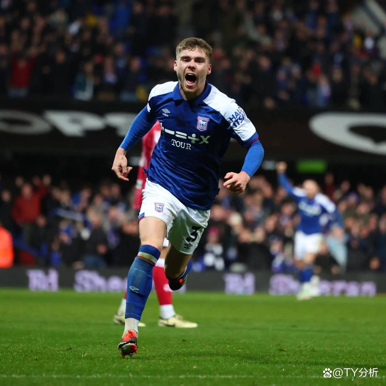 吉尔莱吉传射建功，狼队主场连胜