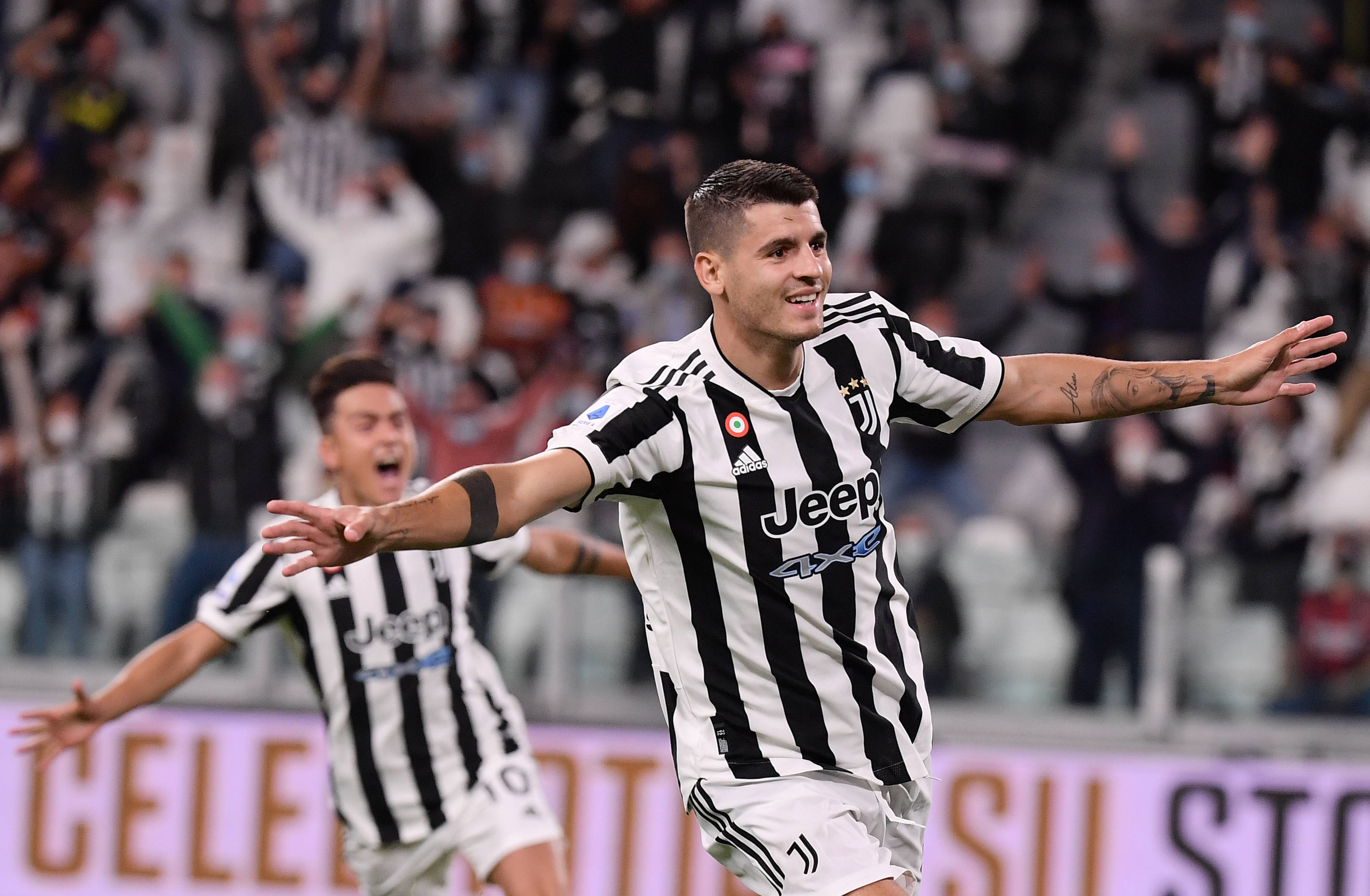 尤文图斯主场失利，争冠形势严峻