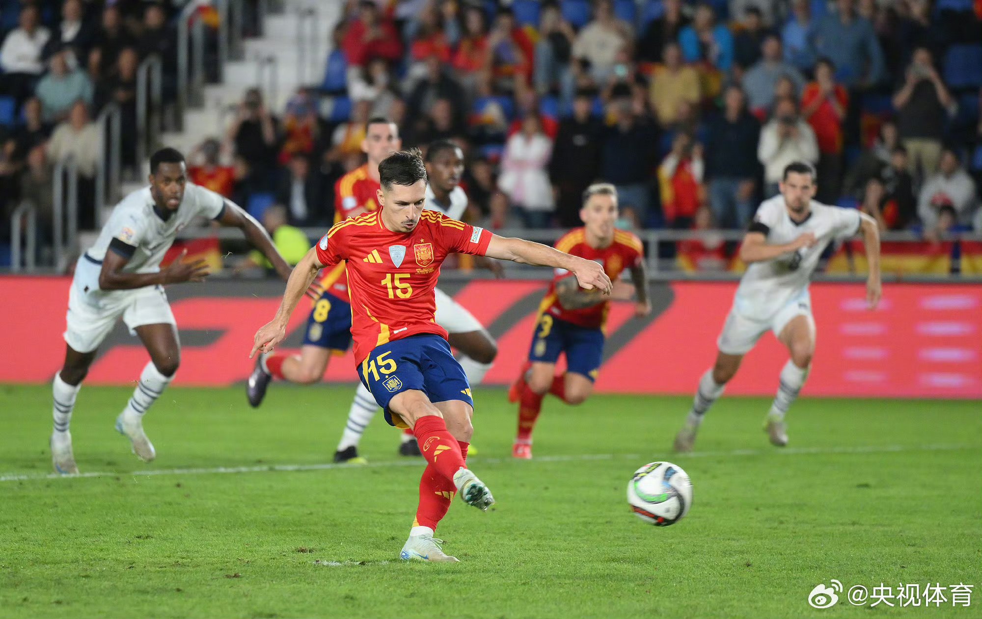 奥地利队在欧预赛中表现出色,成功晋级 奥地利队在欧预赛中表现出色,成功晋级