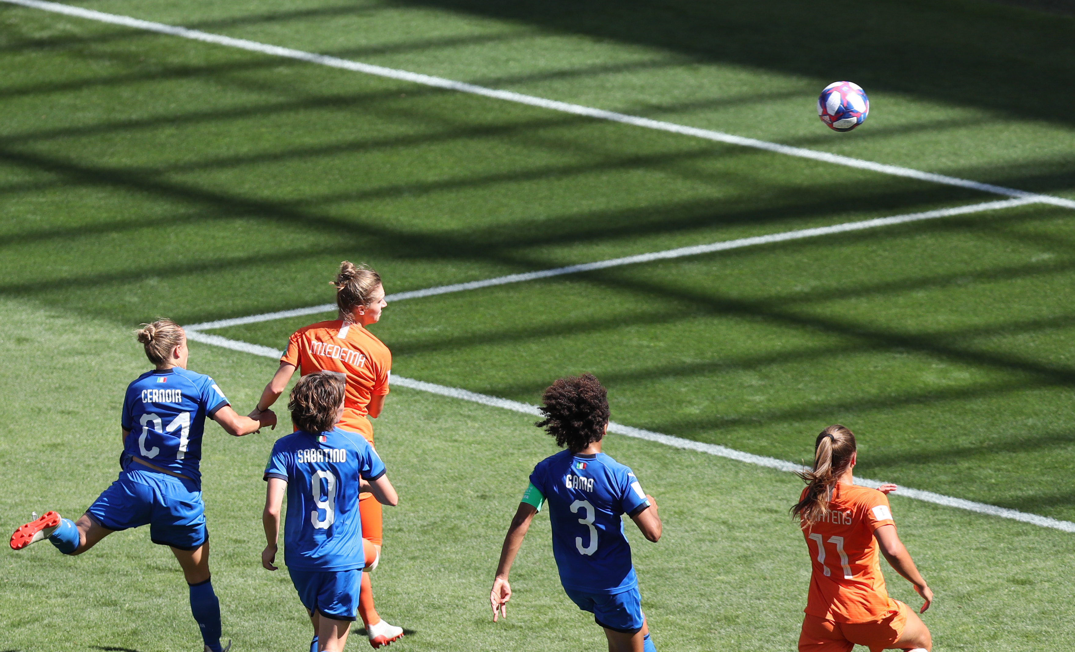 瓦朗谢纳期待在接下来的比赛中取得连胜 瓦朗谢纳期待在接下来的比赛中取得连胜