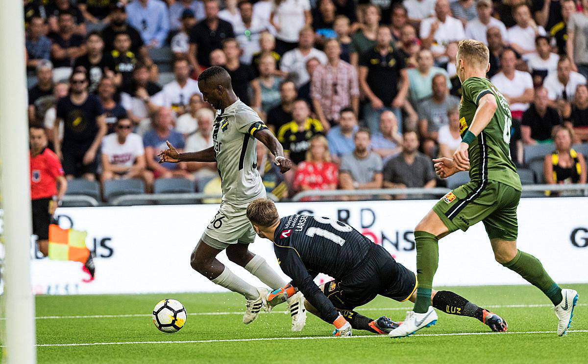 包含索尔纳主场告捷,斩获宝贵三分抢满分的词条 包含索尔纳主场告捷,斩获宝贵三分抢满分的词条