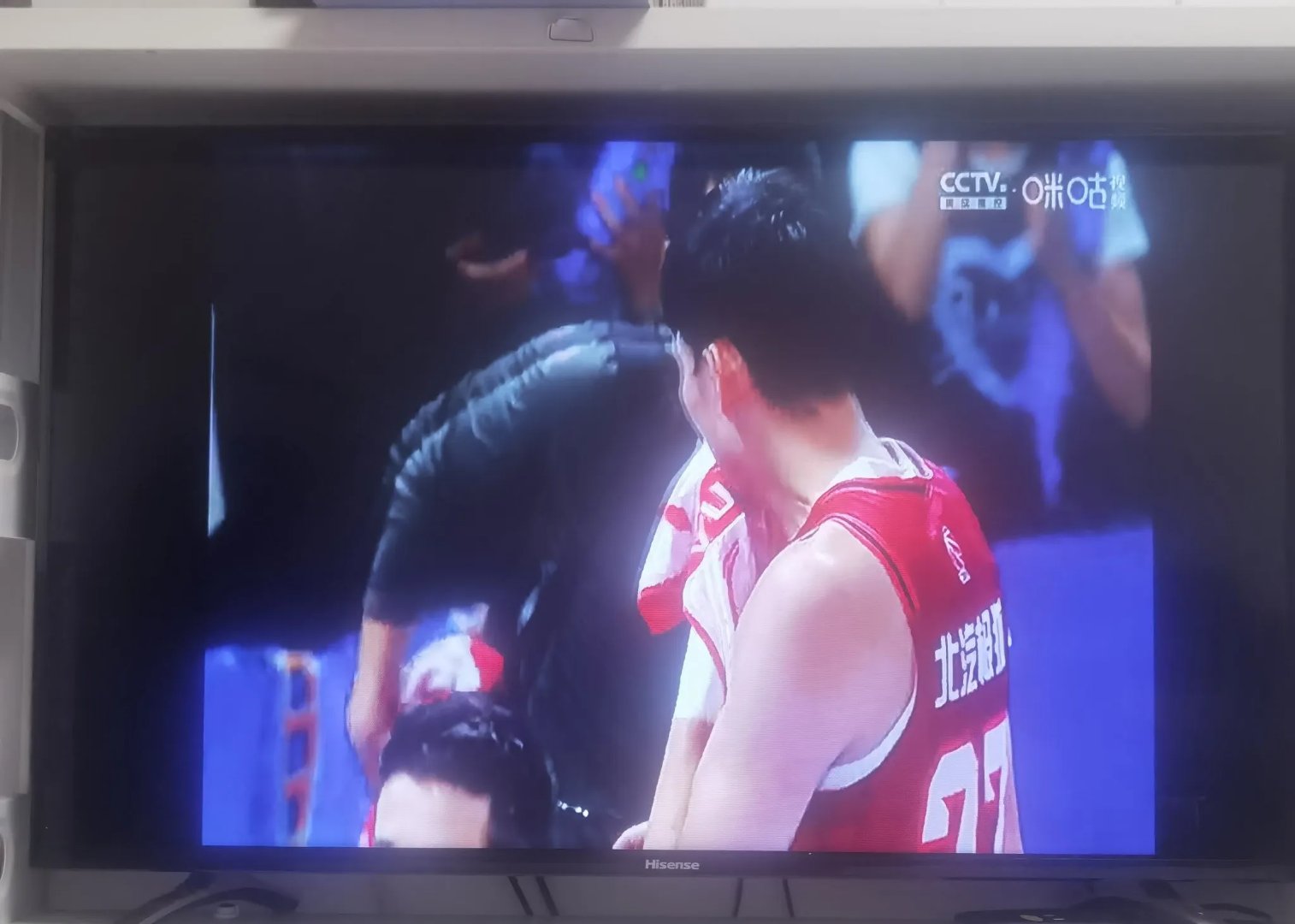 点燃全场热血！名帅指挥下的球队备战大赛