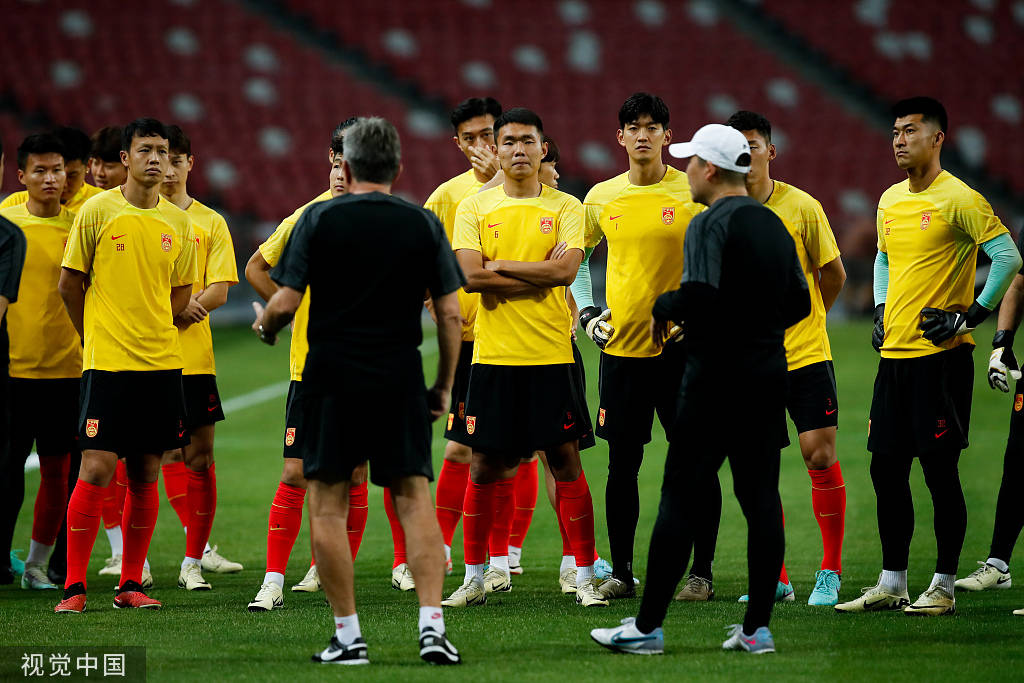 罗马反败为胜,小组出线希望重燃 罗马反败为胜,小组出线希望重燃