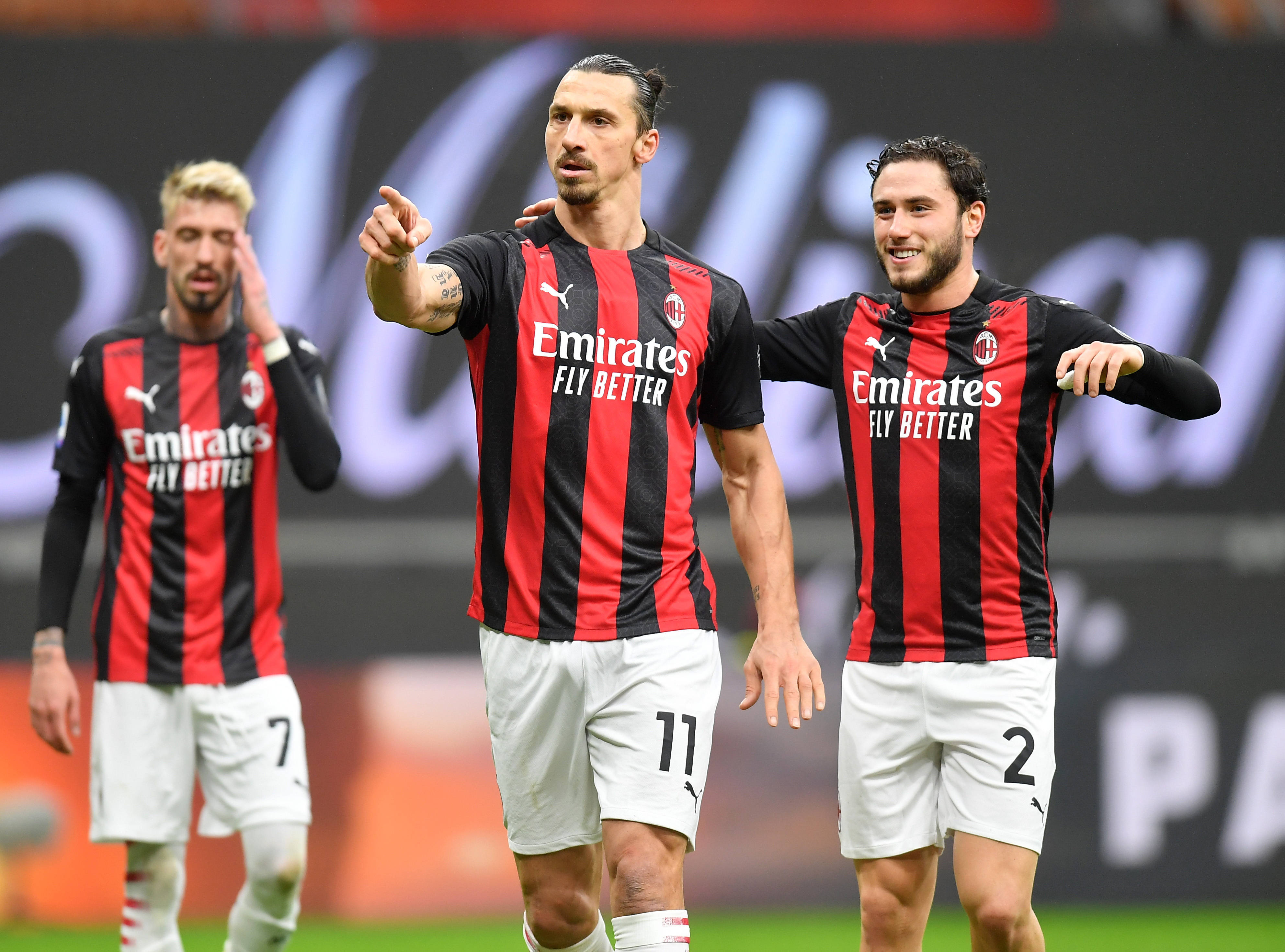 关于AC米兰险胜对手,力挽狂澜晋级的信息 关于AC米兰险胜对手,力挽狂澜晋级的信息