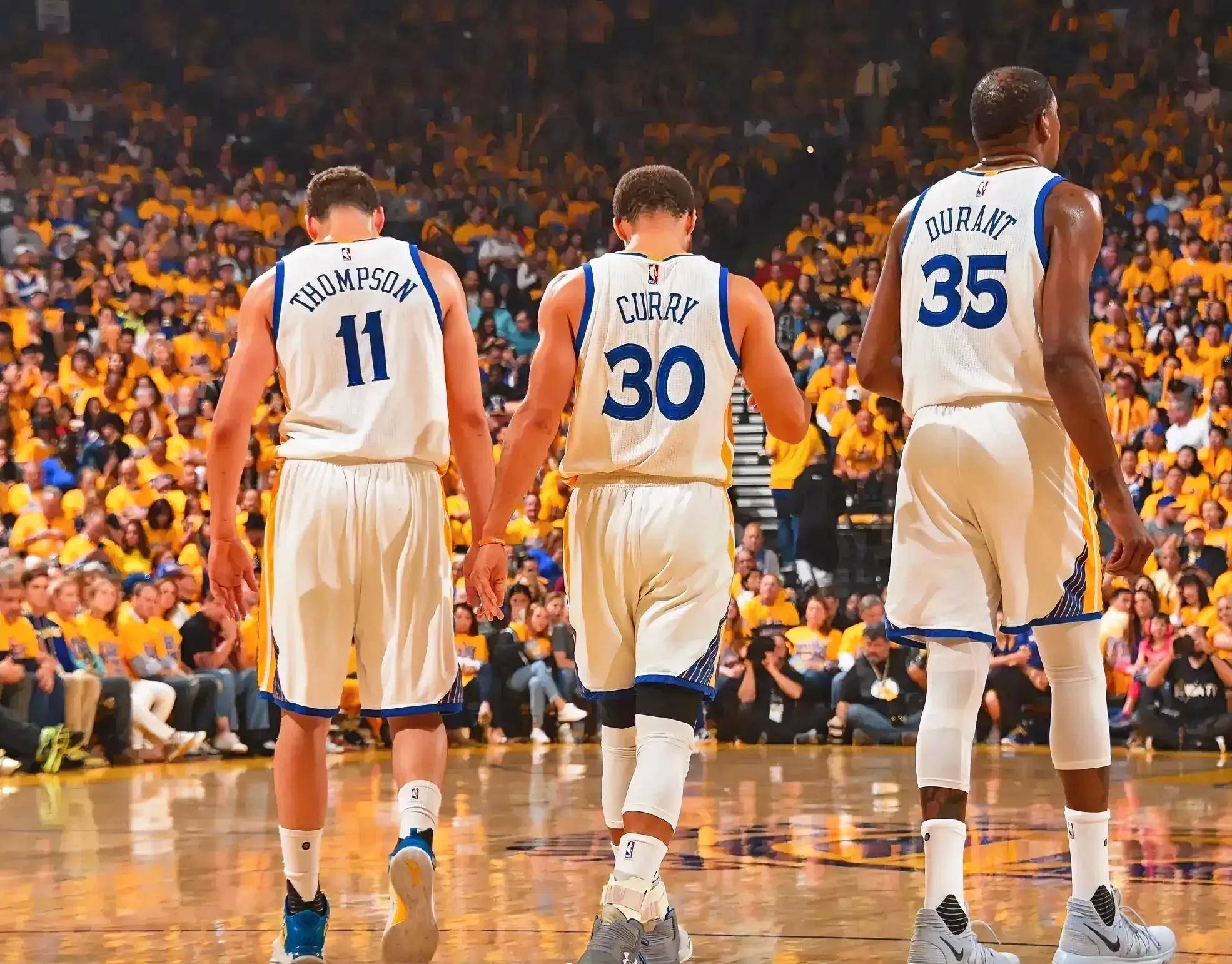 三分射手库里再度领衔勇士晋级季后赛