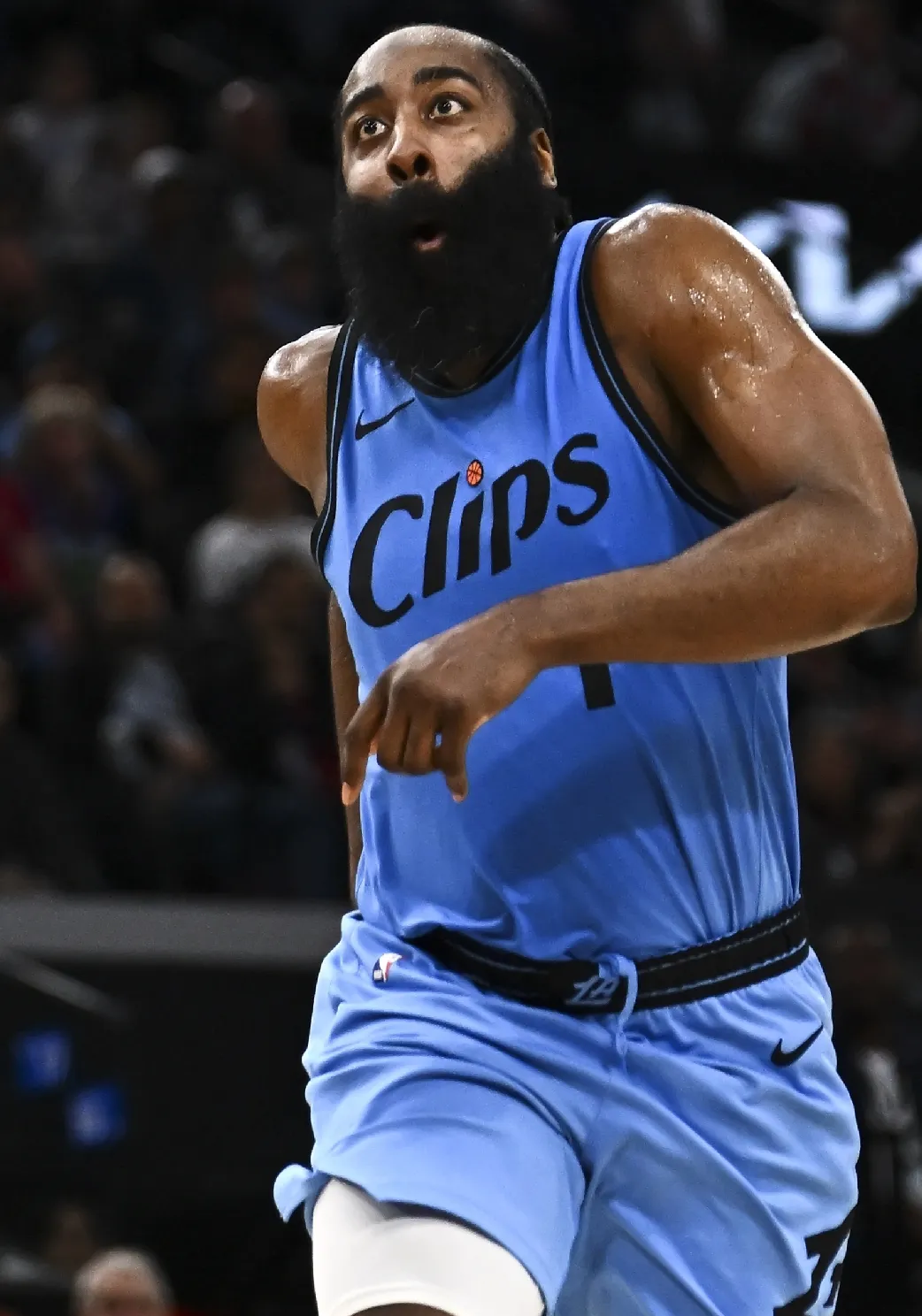 快船逆转勇士，哈雷尔末节发威