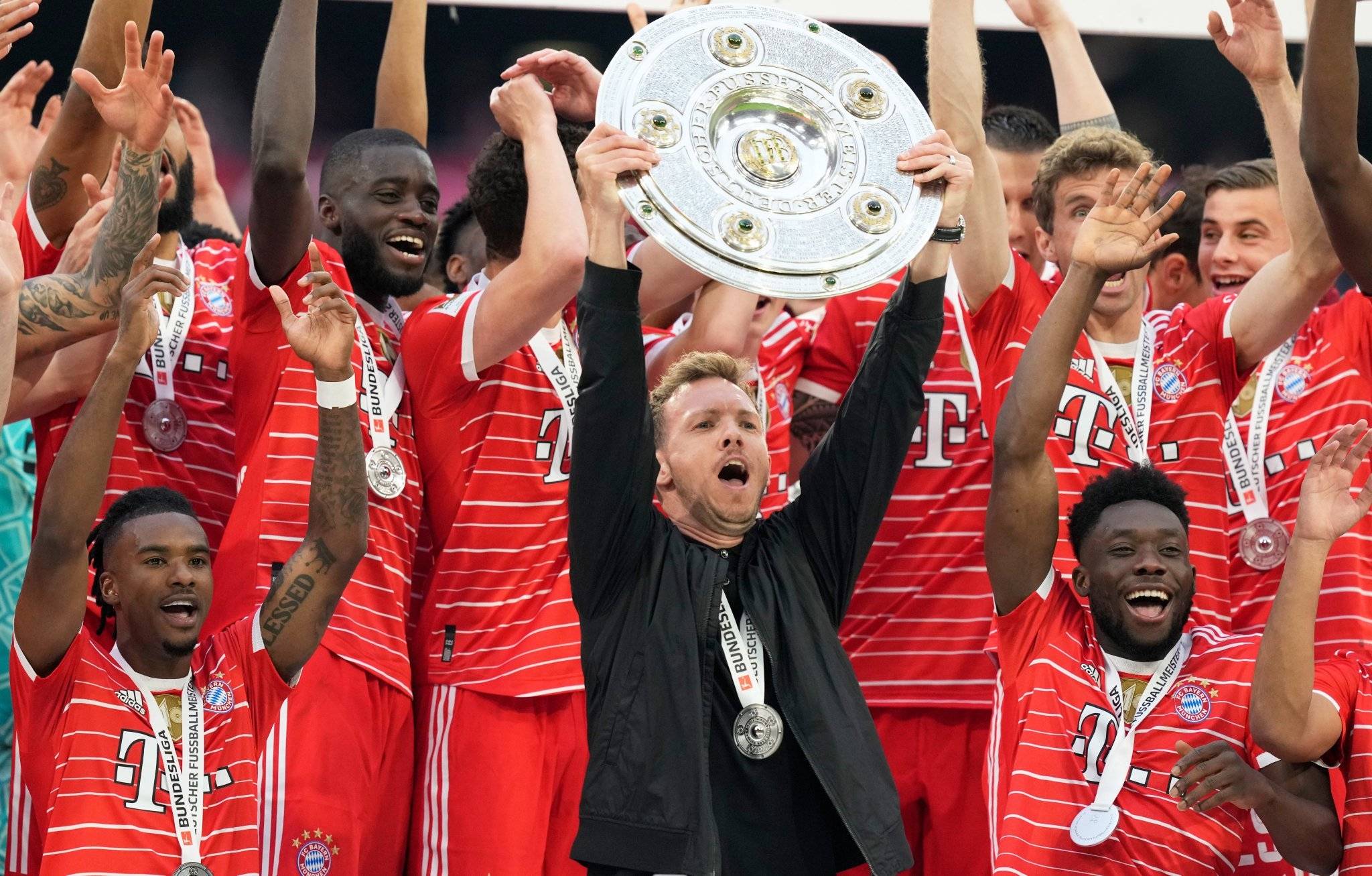 拜仁慕尼黑在欧洲赛场上展现强大实力，获胜！