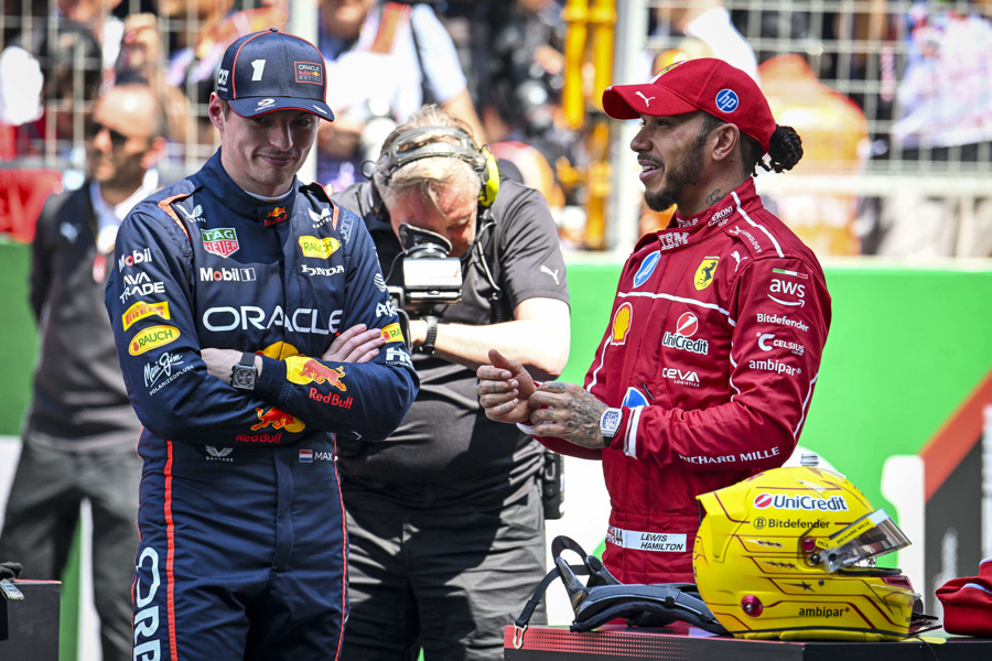 梅赛德斯完胜雷诺车队,汉密尔顿状态火热的简单介绍 梅赛德斯完胜雷诺车队,汉密尔顿状态火热的简单介绍