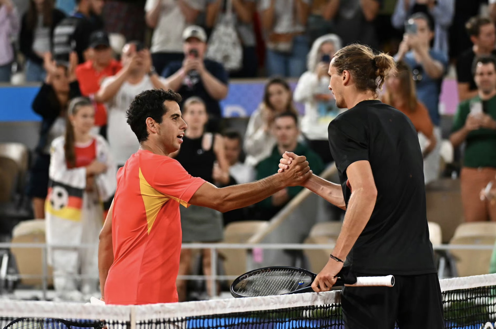 戴维斯杯翻盘温网，兹维列夫点燃赛场的简单介绍