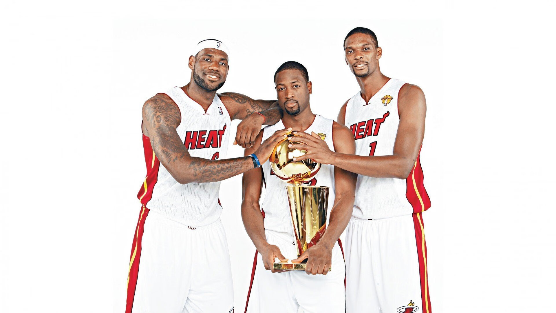 中场钢琴师与神话终结者，莫德里奇无懈可击，哥斯达黎加让神话褪色