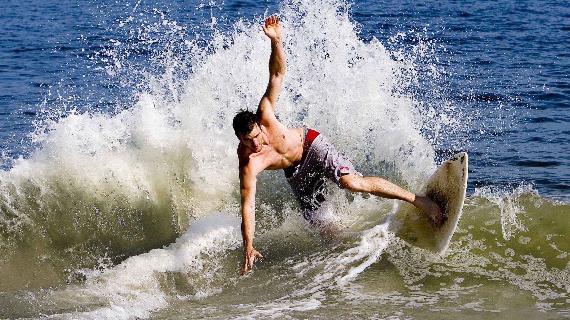 烈焰对决冷锋,拉文破冰之战接管时代权杖