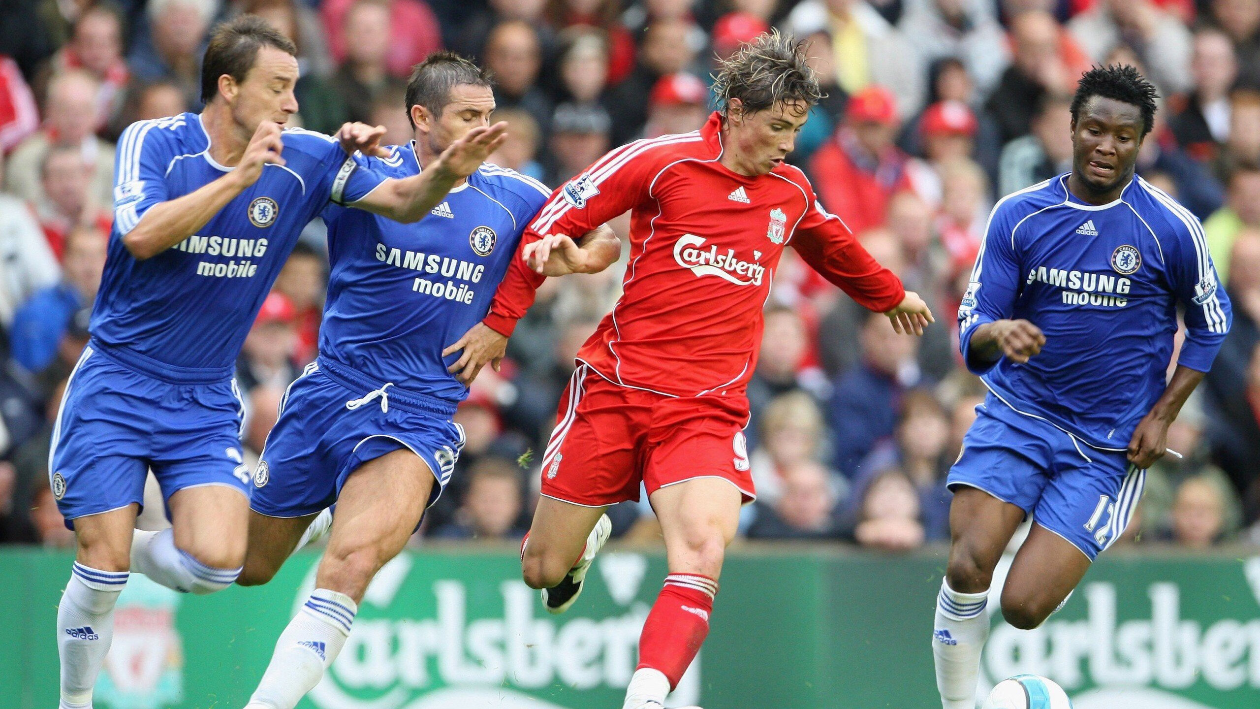 当法比尼奥在中场引爆，荷兰在终场哨响前点燃胜利—一场关于突然性的足球叙事