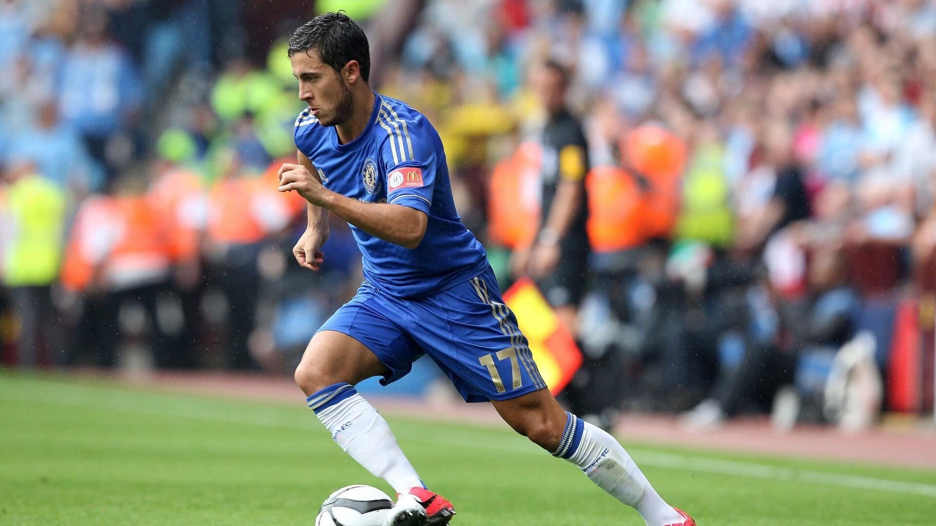 四川战吼震达拉斯,赵继伟手术刀肢解独行侠,东方智慧席卷美航中心